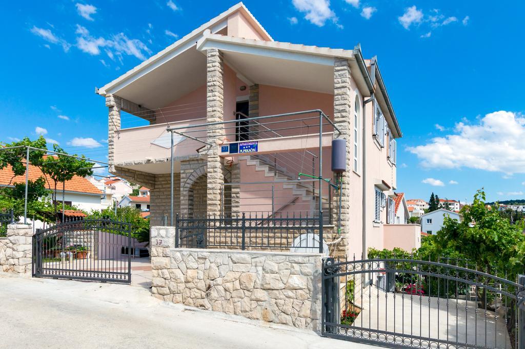 Apartmani Prkacin Trogir Exterior foto