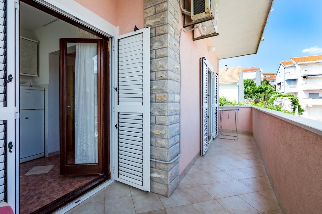 Apartmani Prkacin Trogir Exterior foto